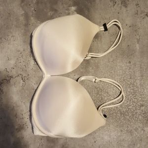 Cosmopolitan bra